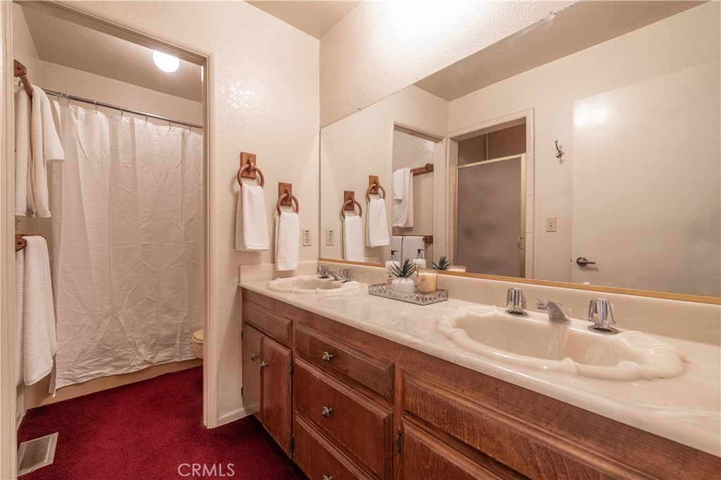 1006 White Mountain Drive Property Photo 20