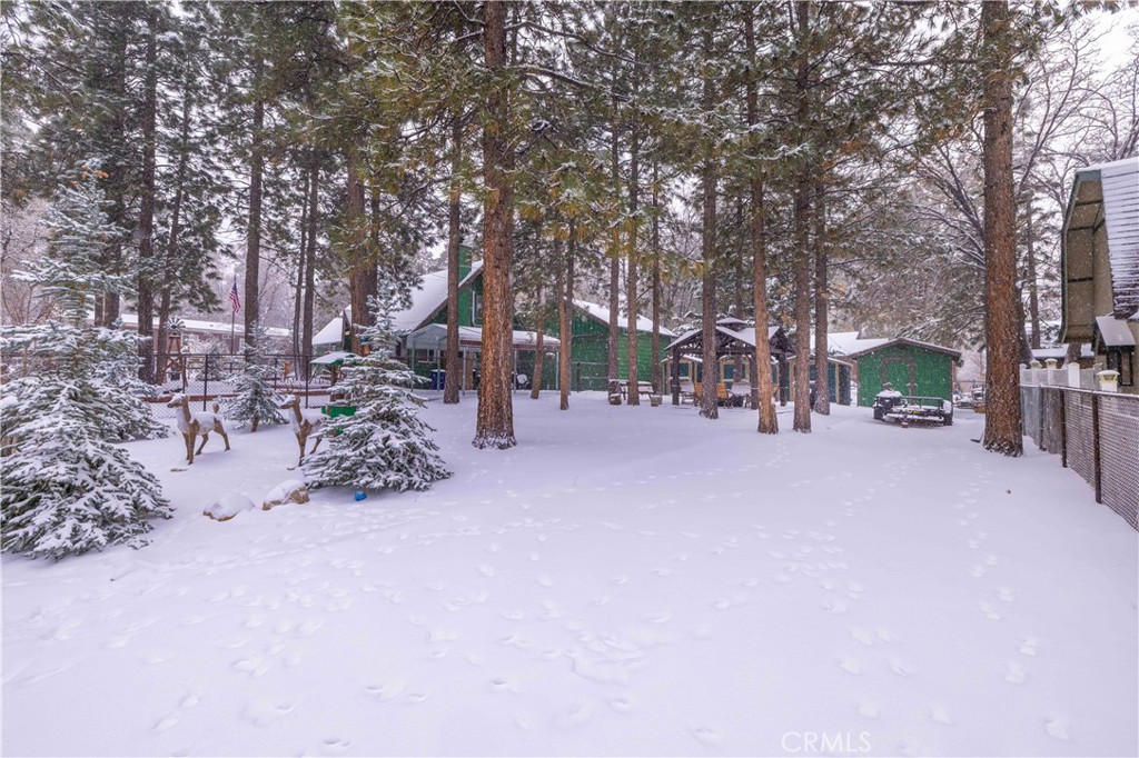390 Imperial Avenue Property Photo 3