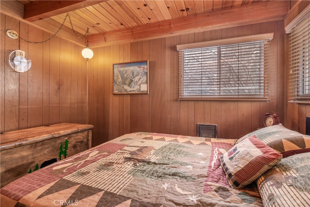 390 Imperial Avenue Property Photo 13