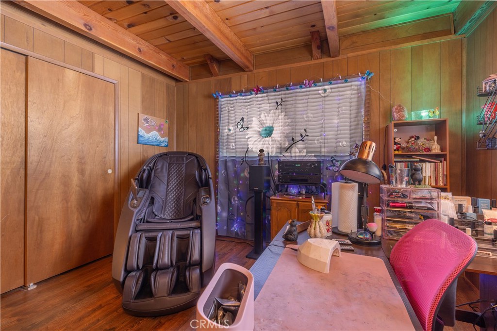 390 Imperial Avenue Property Photo 19