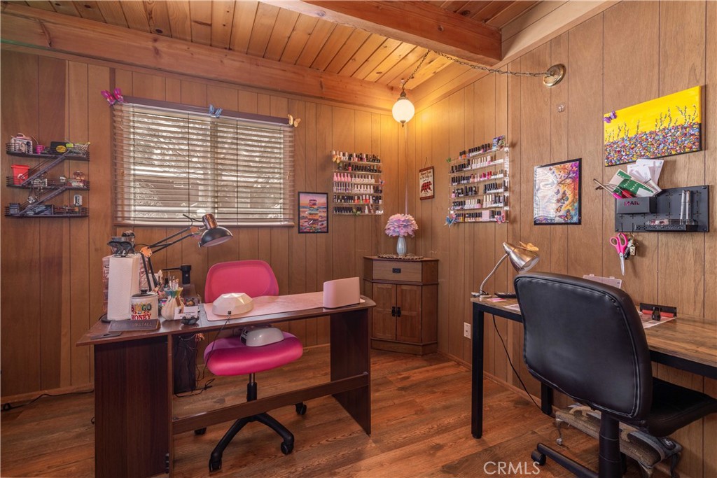 390 Imperial Avenue Property Photo 20