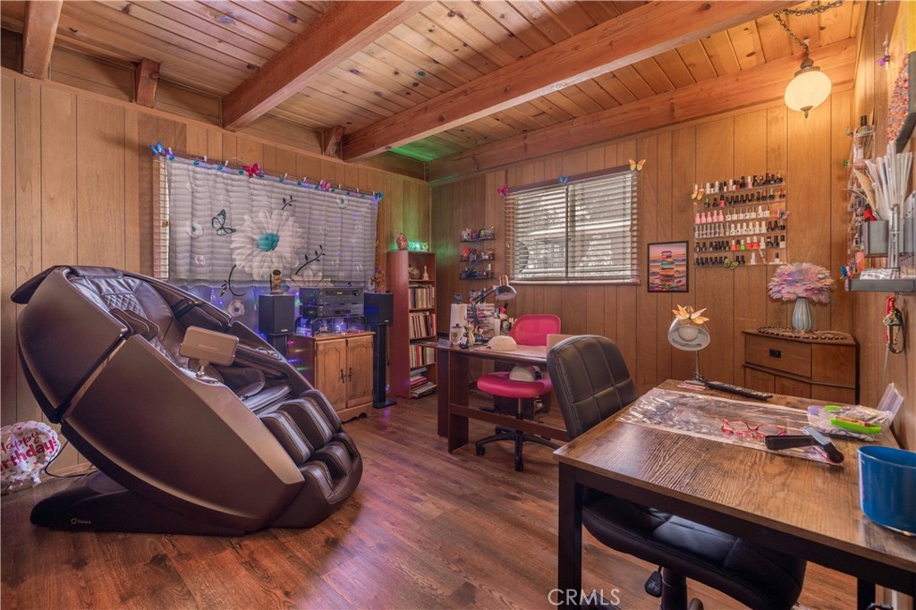 390 Imperial Avenue Property Photo 21