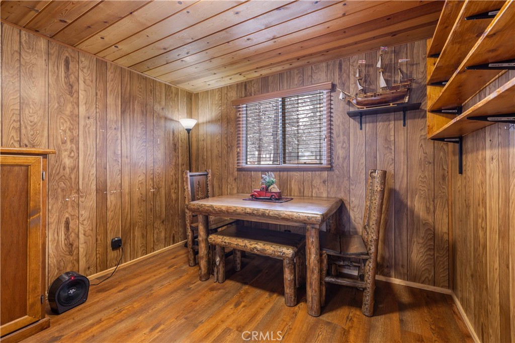 390 Imperial Avenue Property Photo 31