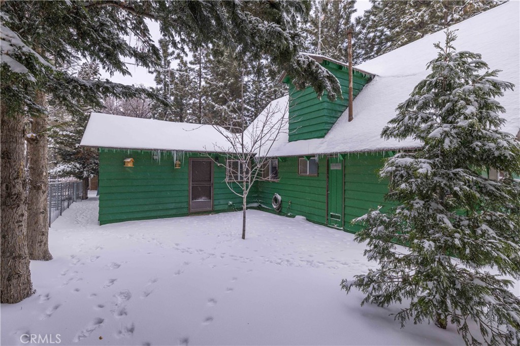 390 Imperial Avenue Property Photo 45