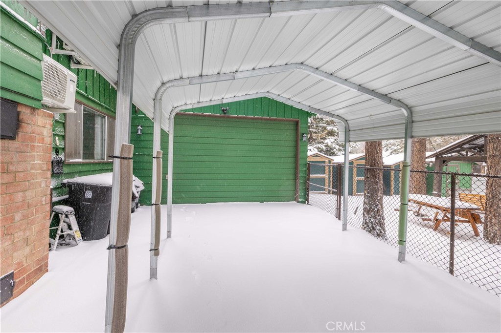 390 Imperial Avenue Property Photo 48