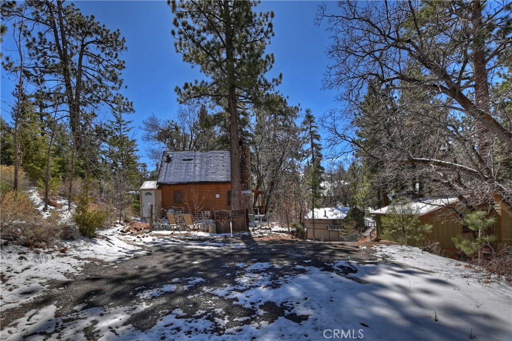 982 Villa Grove Avenue Property Photo 23