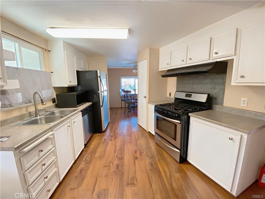 626 N Dearborn Street 53 Property Photo 3