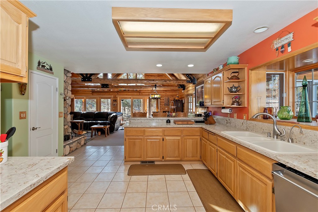 170 Santa Barbara Avenue Property Photo 12
