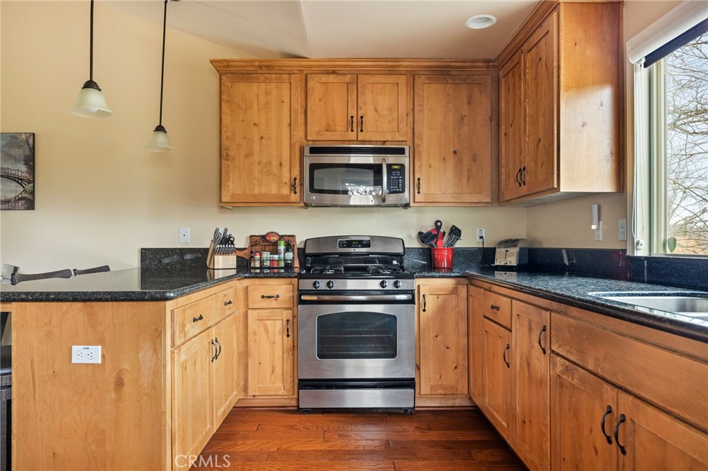 1465 Golden Rule Lane Property Photo 5