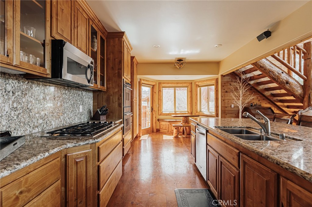 487 Fallen Leaf Road Property Photo 14