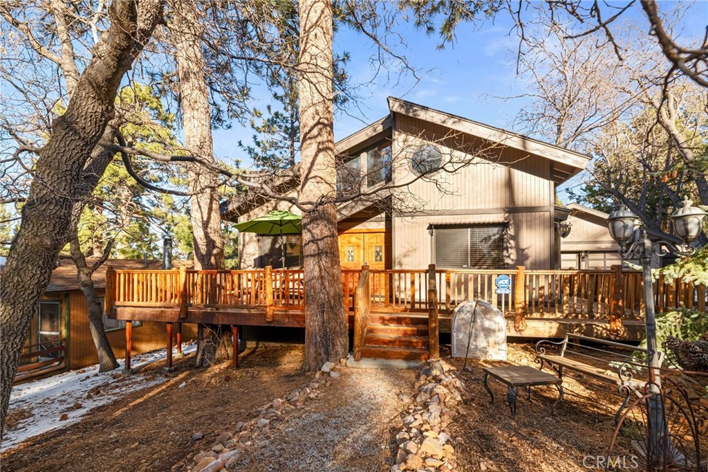 843 Maple Lane Property Photo