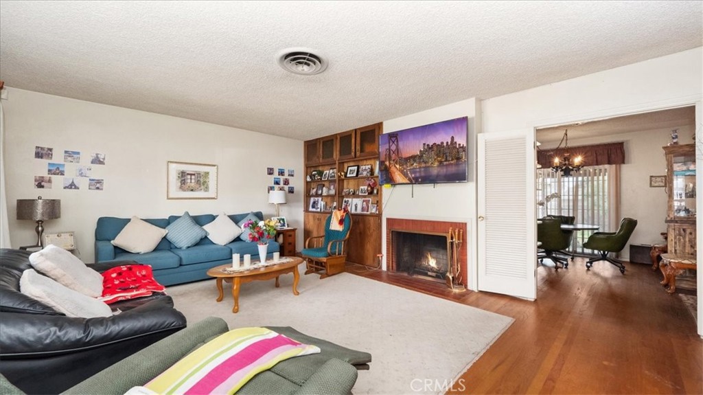 17043 Randall Avenue Property Photo 4