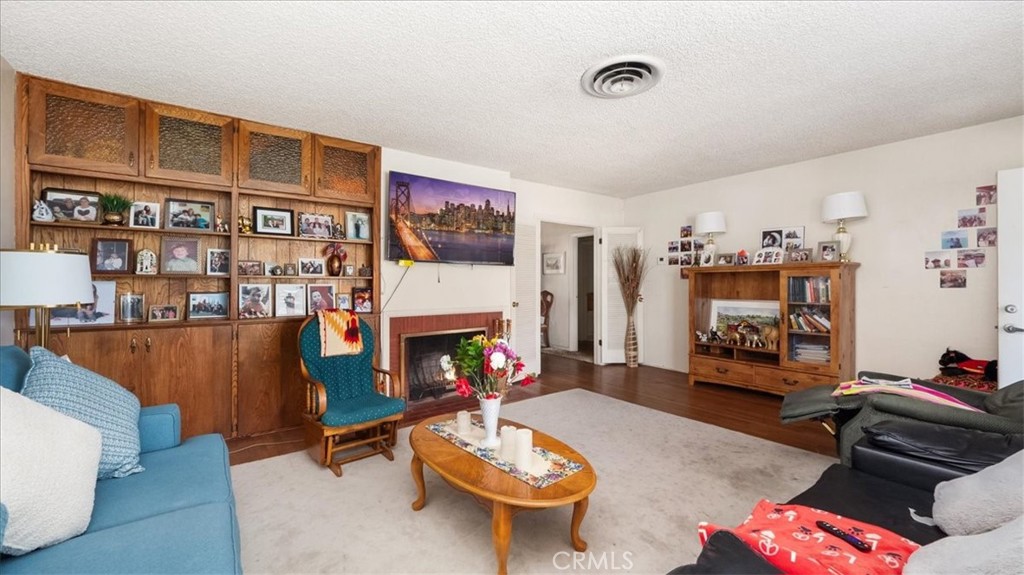 17043 Randall Avenue Property Photo 5
