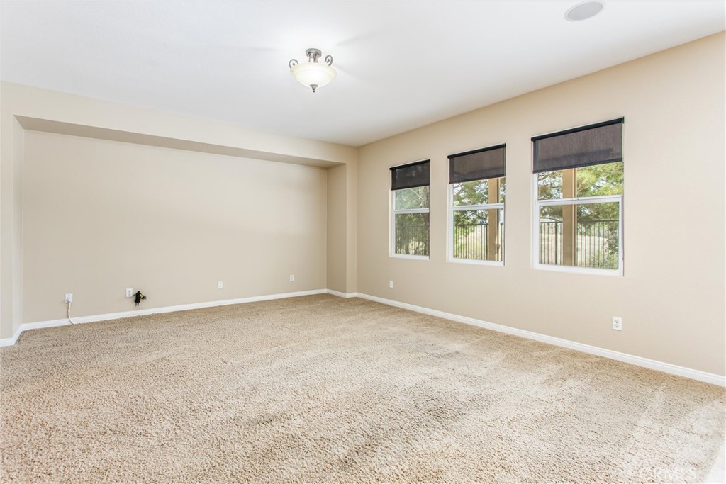 122 Temple Avenue Property Photo 10