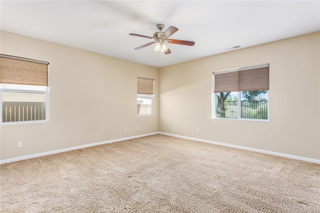 122 Temple Avenue Property Photo 30