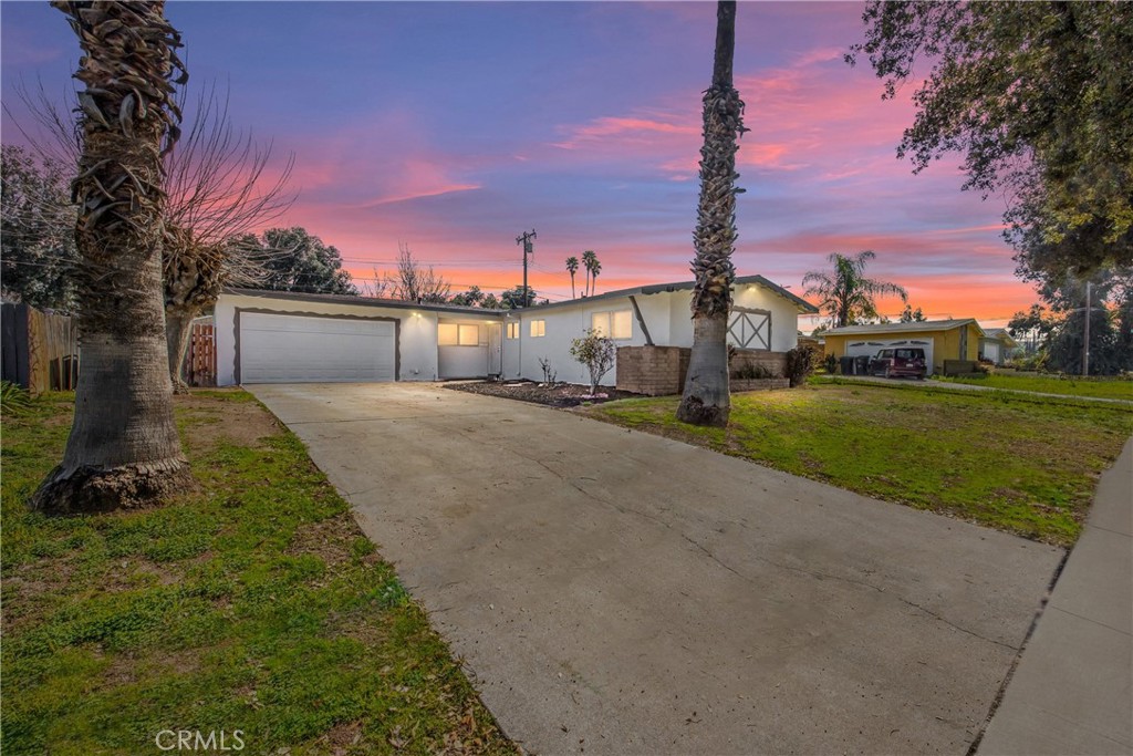 614 Lido Street Property Photo