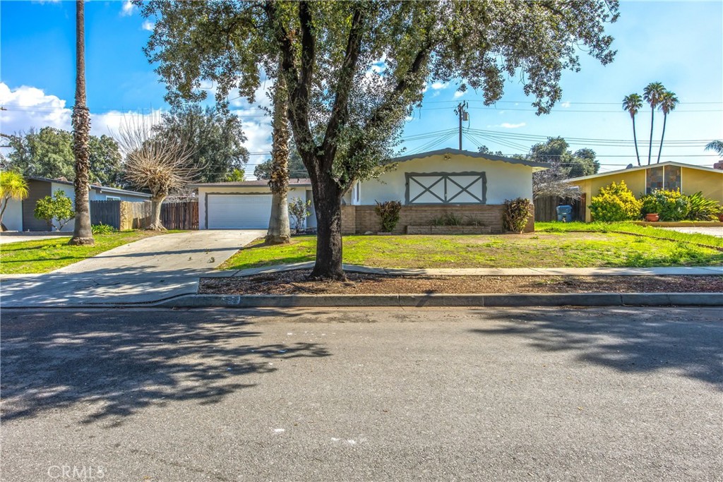 614 Lido Street Property Photo 2