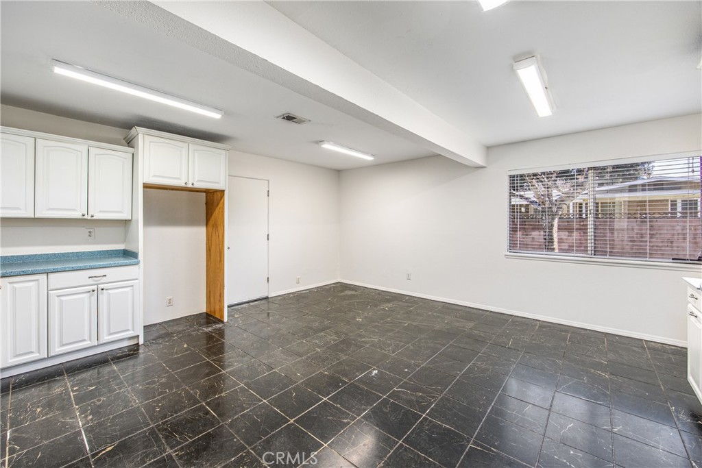 614 Lido Street Property Photo 6