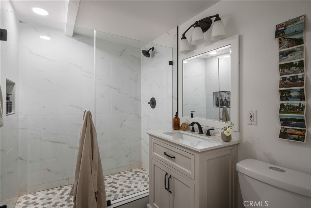 231 Crest Circle Property Photo 17