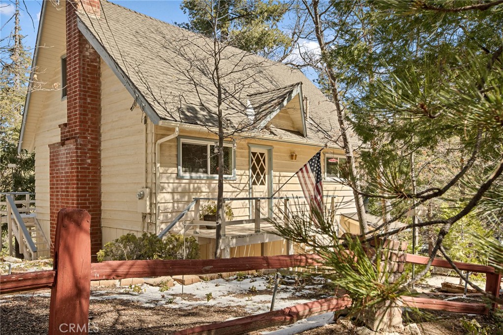 27008 Everest Road Property Photo 1