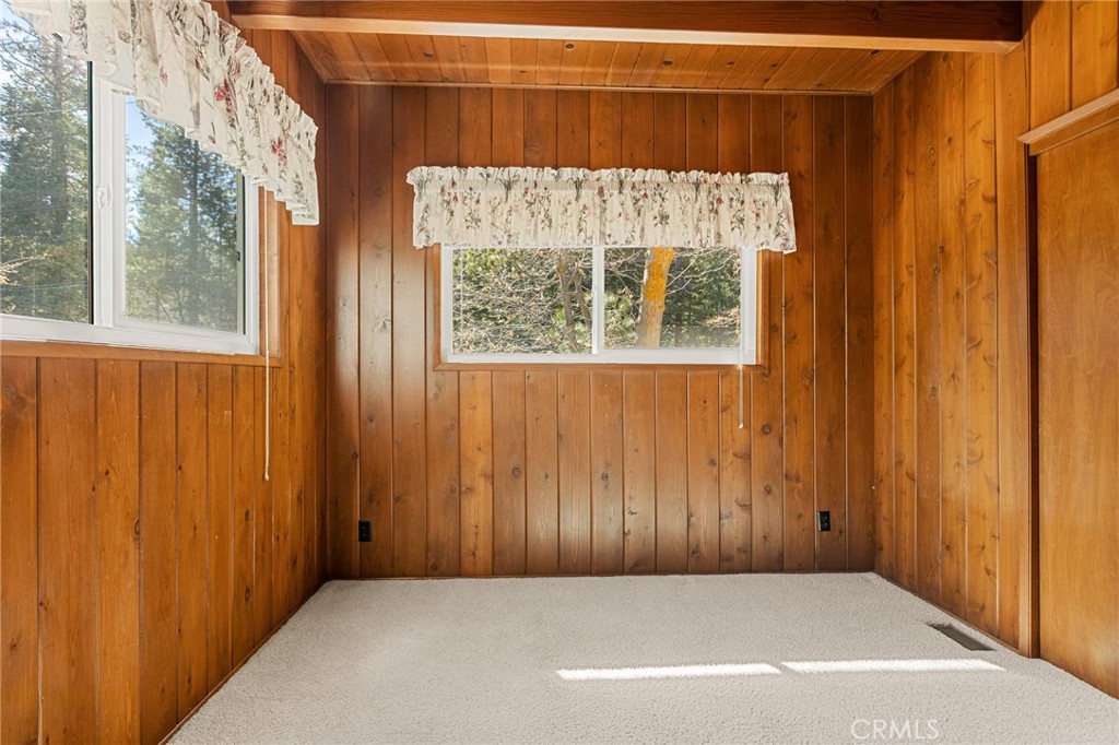 27008 Everest Road Property Photo 17