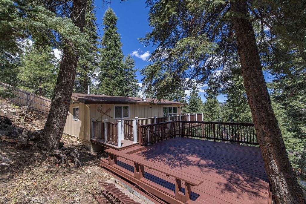 42997 Falls Avenue Property Photo 27