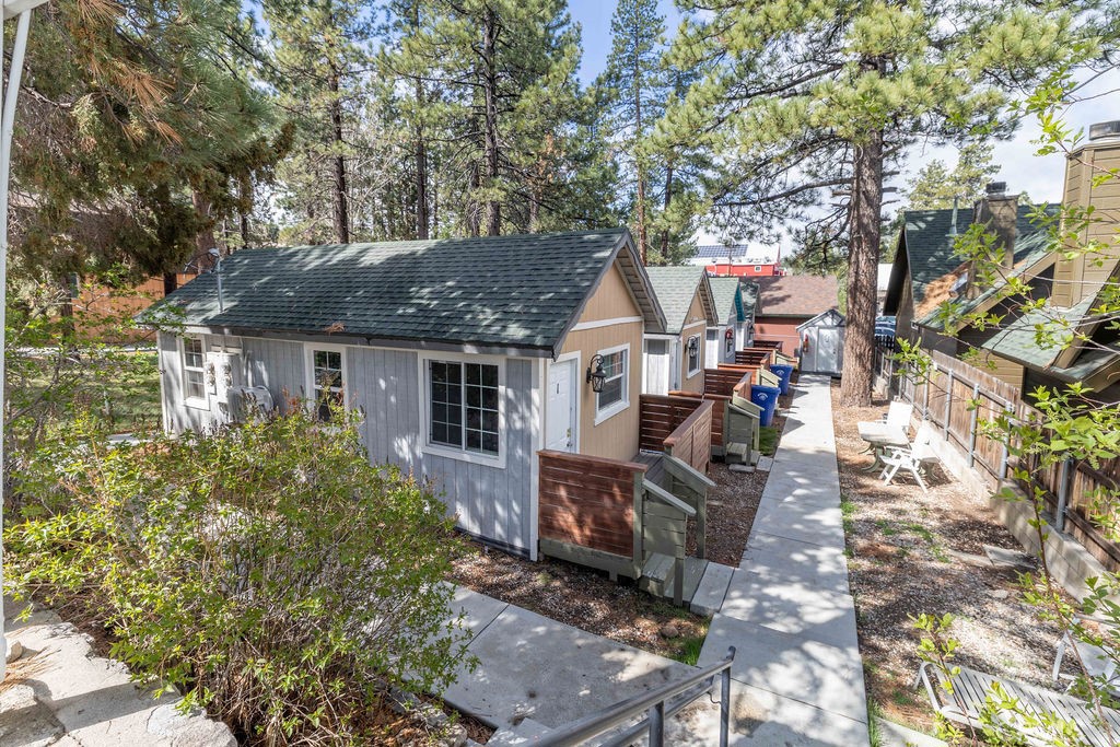 528 Cottage Lane Property Photo 1