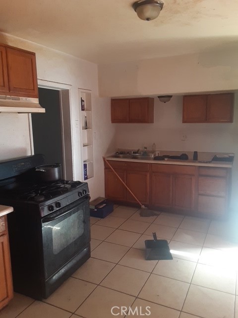 1498 Sheridan Road Property Photo 3