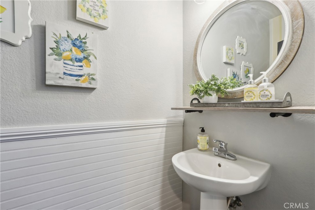 33971 Lily Road Property Photo 8