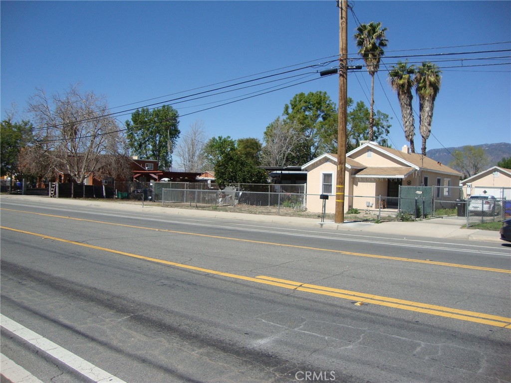 25770 9th Street Property Photo 4