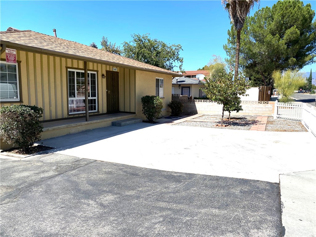 946 Park Avenue Property Photo
