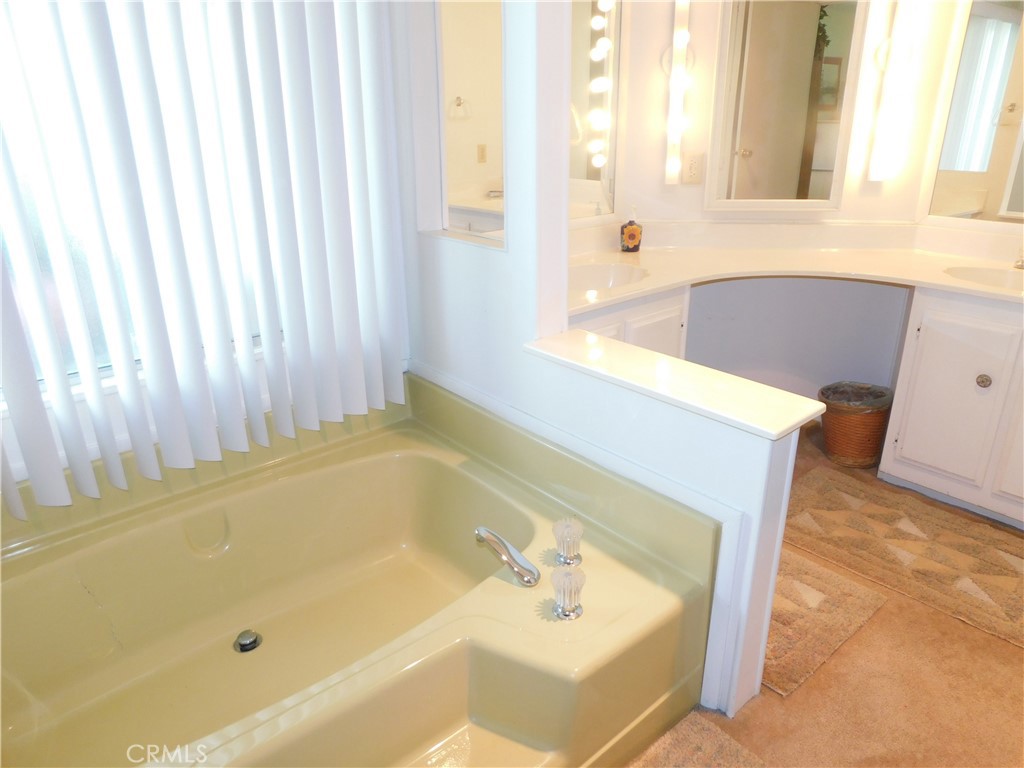 4040 E Piedmont Drive 255 Property Photo 45