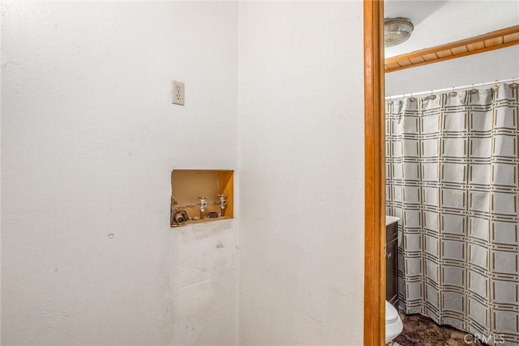 800 B Lane Property Photo 13