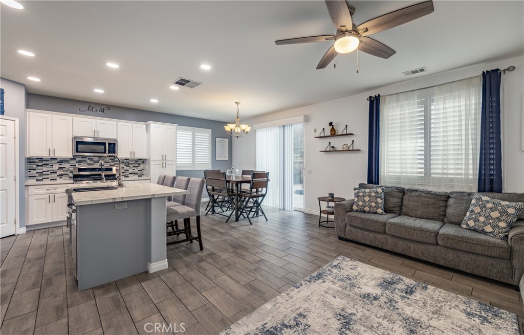 95 Birdsong Property Photo