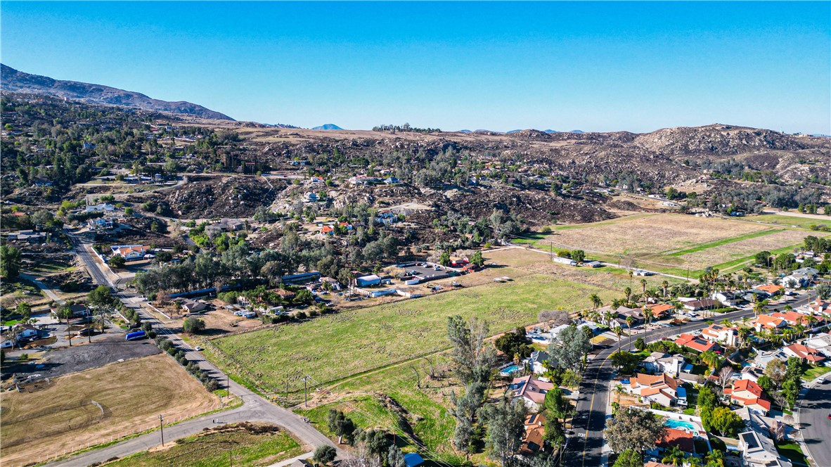 42150 Margoni Way Property Photo 15