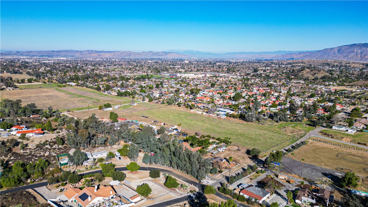 42150 Margoni Way Property Photo 28
