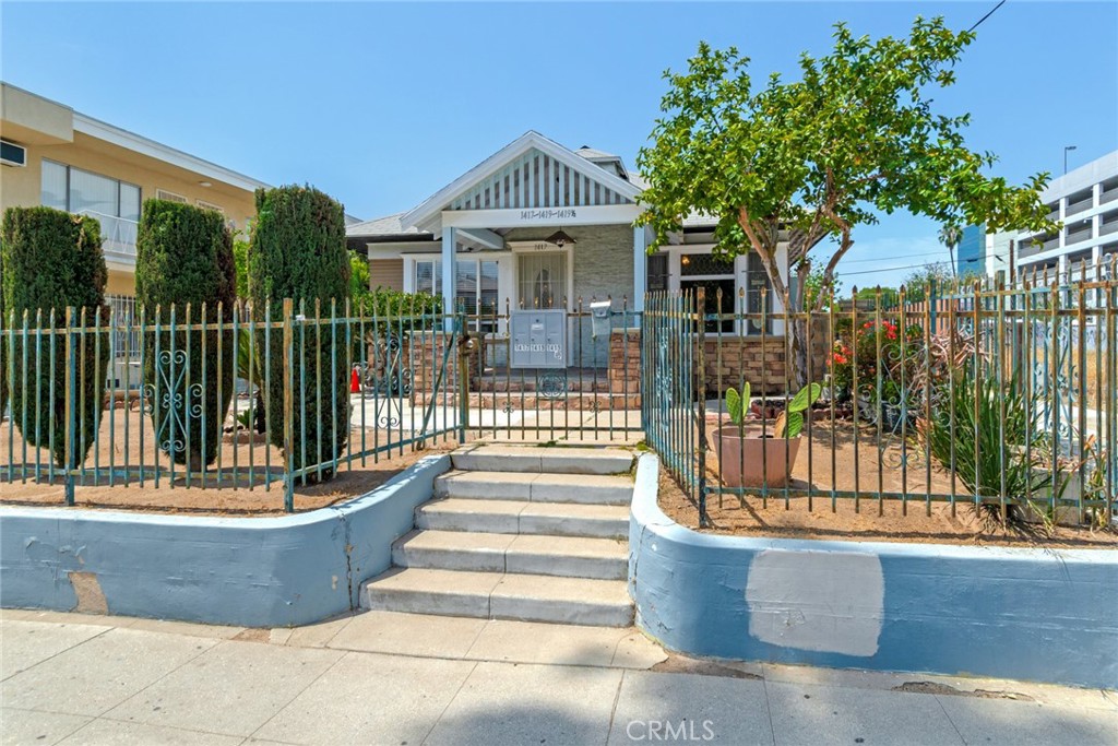 1417 N Kenmore Avenue Property Photo 3