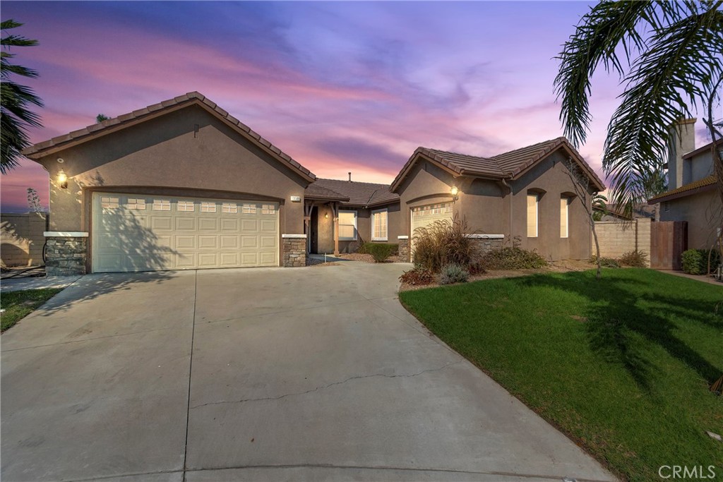13586 Carnival Court Property Photo