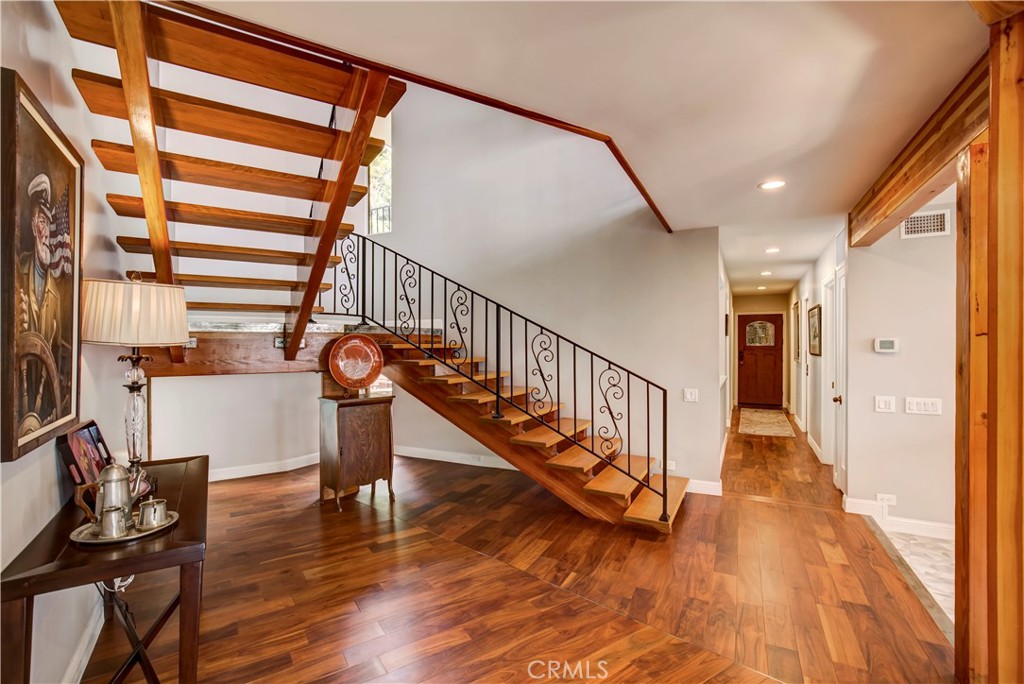 1471 Rosehill Property Photo 25