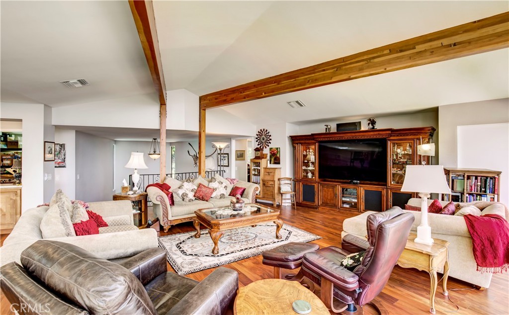 1471 Rosehill Property Photo 39