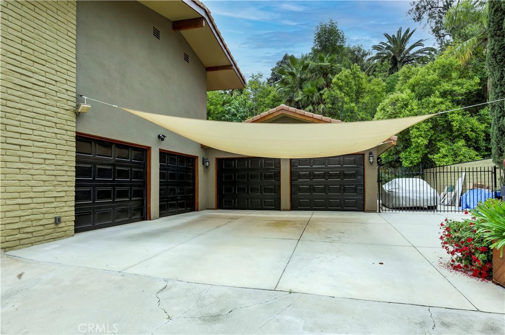 1471 Rosehill Property Photo 63