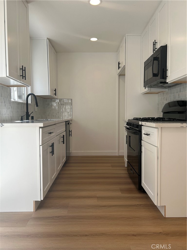 9100 Acacia Avenue 9 Property Photo 12