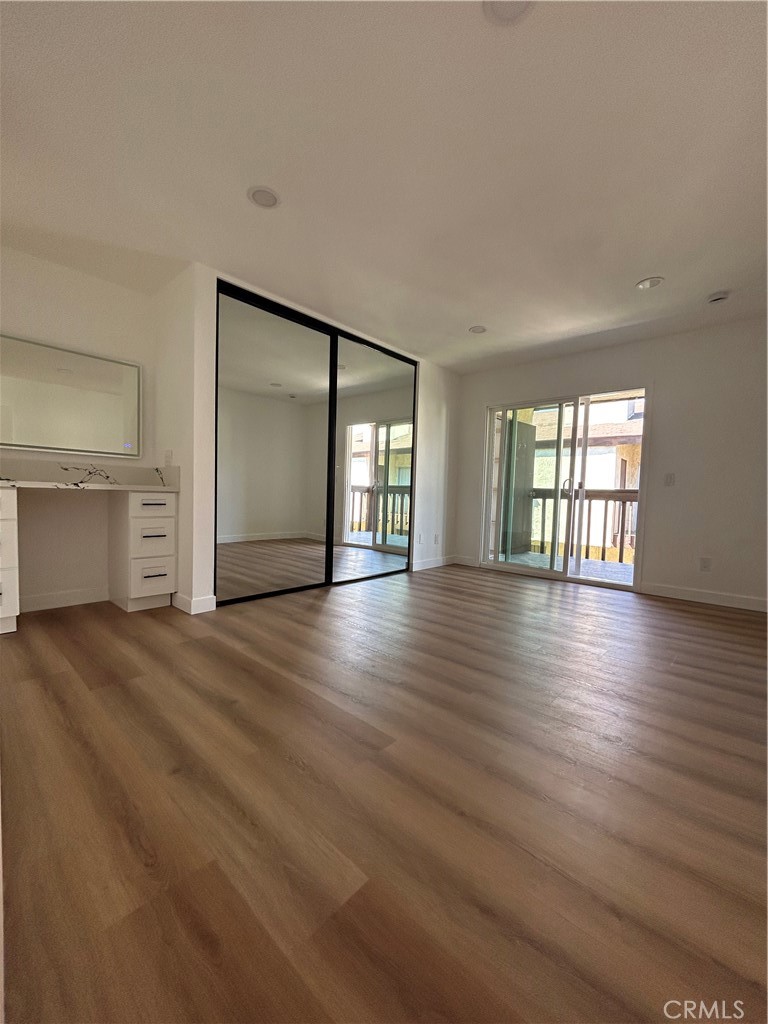 9100 Acacia Avenue 9 Property Photo 15