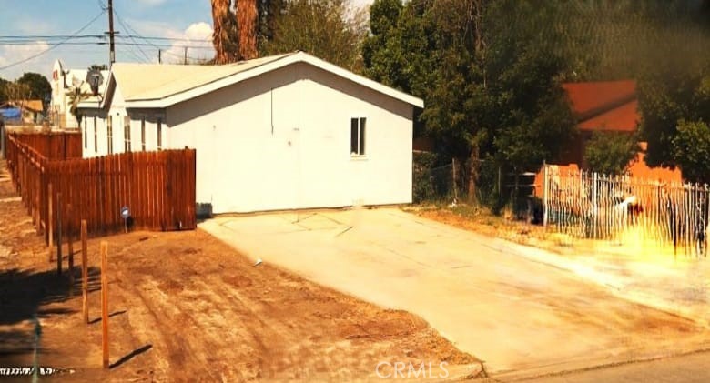 215 East Third Street Property Photo