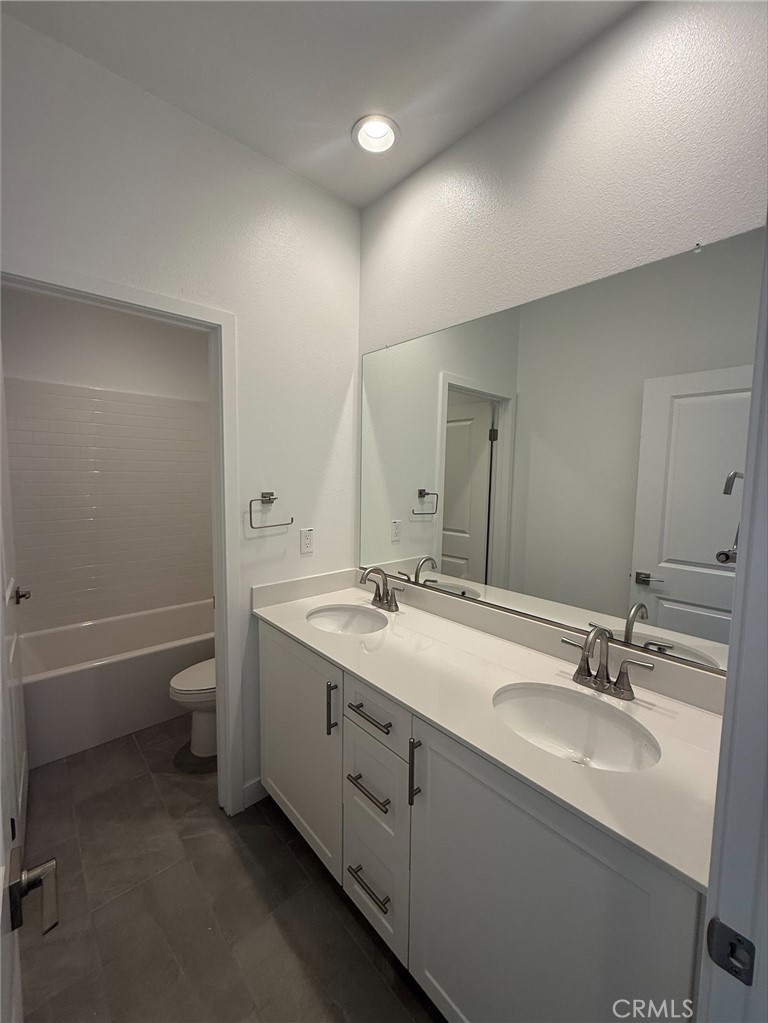 5138 Currant Way Property Photo 4