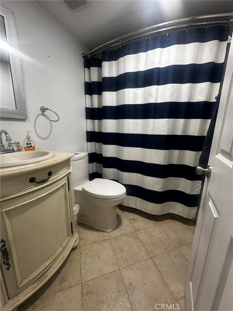 1480 E Marshall Boulevard 9 Property Photo 9