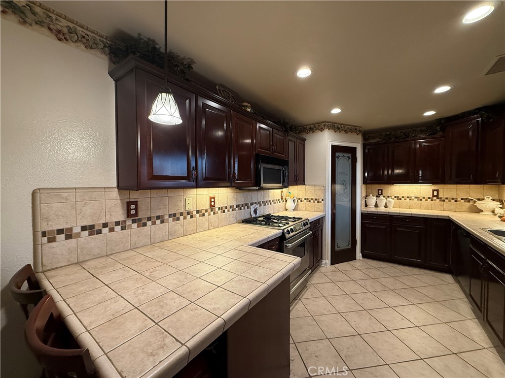 5656 Newbury Avenue Property Photo 7