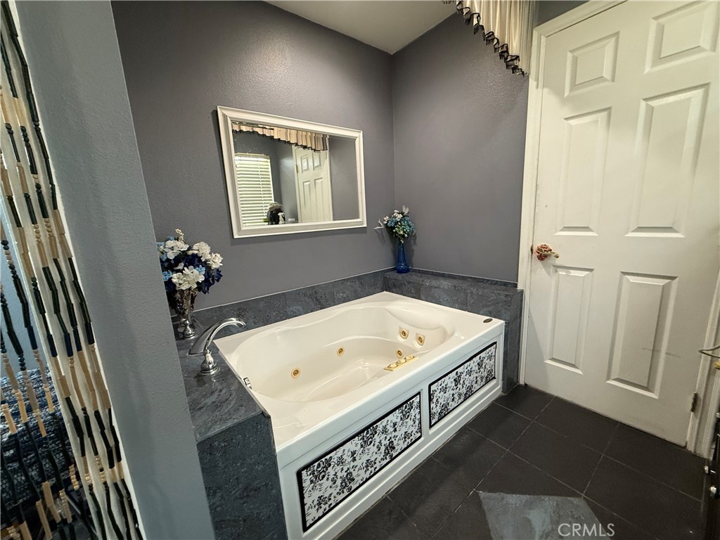 5656 Newbury Avenue Property Photo 16