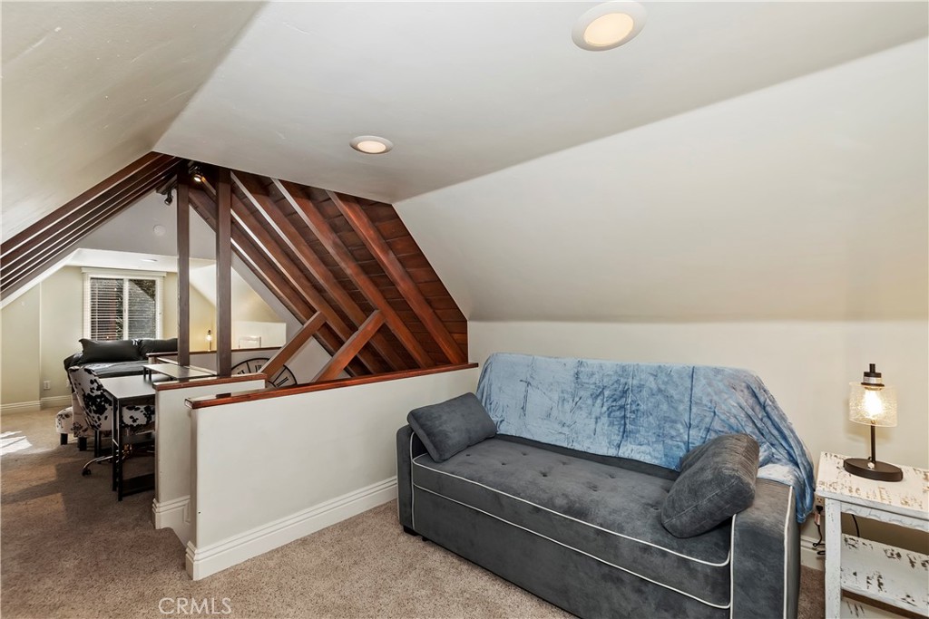 1058 Heaton Drive Property Photo 20