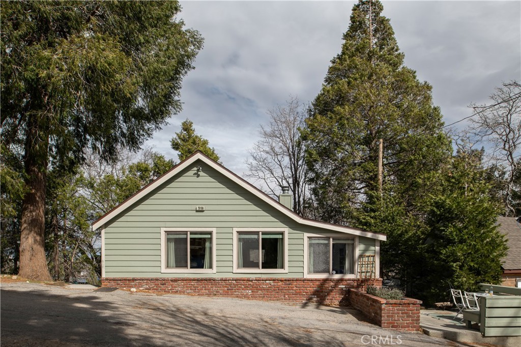 29196 Lake Brook Avenue Property Photo 17